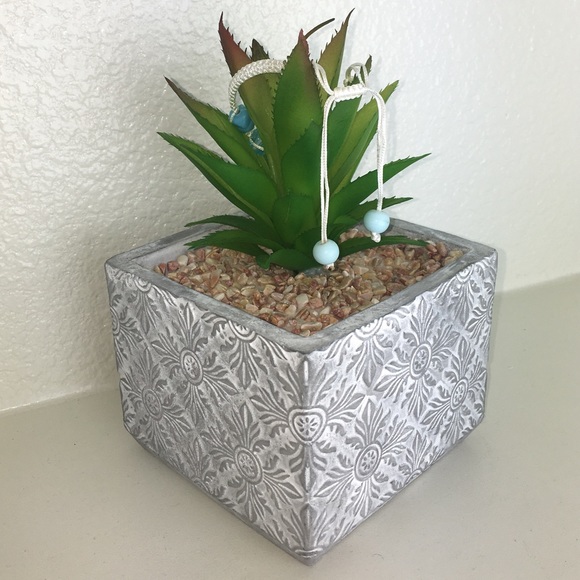 Handmade Chinese Knotting Bracelet W/ Glass Beads - Picture 4 of 8